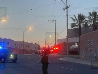 Evacúan decenas de viviendas  por fuga de gas de una pipa