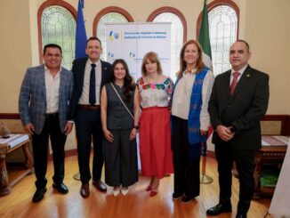 Presenta alcalde Marco Bonilla libro “Chihuahua, Ciudad Prócer” en Embajada de Ucrania