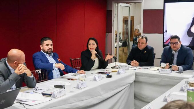 Cuestiona América Aguilar a Geo Bujanda sobre Aborto