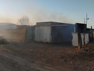 Investiga FGE incendio de cuatro casas en Carichí por incursión de comando armado