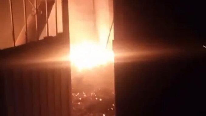 Comando armado en Carichí deja viviendas incendiadas y un hombre privado de la libertad