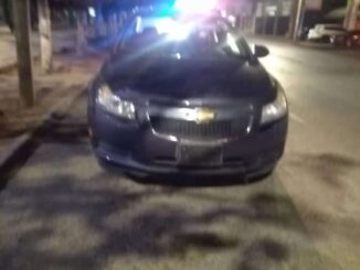 Cliente se lleva auto de taller sin pagar reparación en el fraccionamiento San Antonio