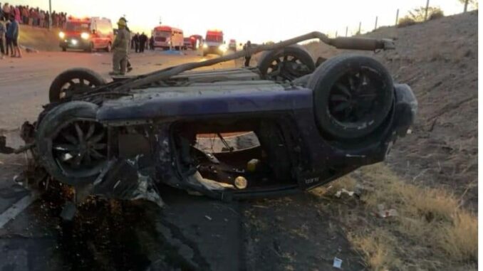 Dos muertos y 11 heridos en fuerte choque en la carretera Camargo–Boquilla