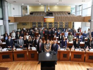 Jóvenes tienen posibilidad de cambiar Chihuahua: Joss Vega en Primer Parlamento Universitario