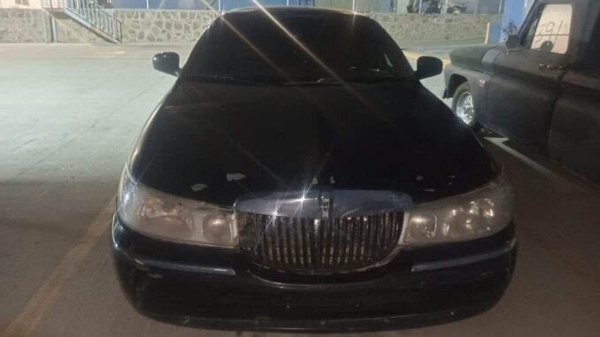 Asegura Policía Municipal a dos adolescentes y un hombre por posible participación en robo