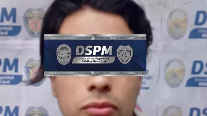 Aseguran en bar a joven con 15 envoltorios de cocaína 