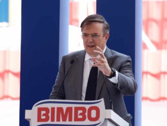 «México hoy está en una situación mejor que algunos de sus competidores», dice Ebrard