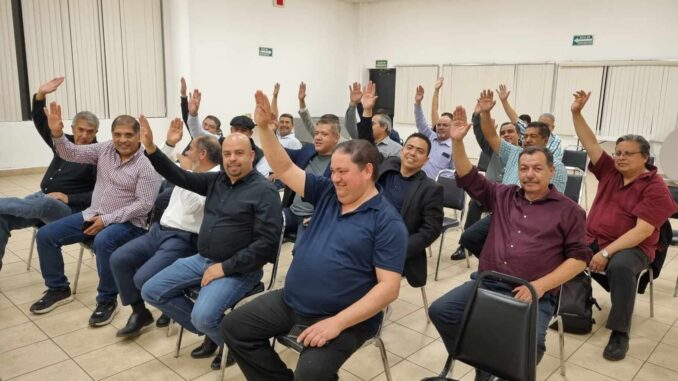 Elige Foro de Periodistas a Carlos González Sierra como Presidente