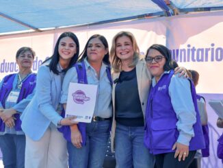 Maru Campos encabeza ceremonia de graduación de 450 alumnos de Centros Comunitarios de Juárez