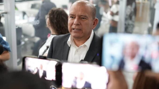 “Gana una sociedad y gana un sistema democrático”: Estrada