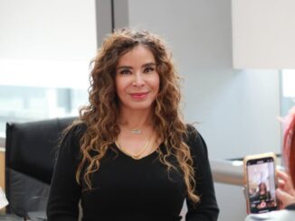 Señala María Antonieta Pérez tardanza del Estado para investigar los casos de uniformes de alto costo y cafeterías no licitadas en el COBACH