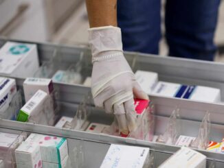 Gobierno federal anula licitación de medicamentos; detectó sobreprecio y corrupción