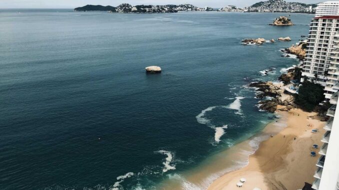 Cofepris advierte por seis playas contaminadas de cara a Semana Santa 2025