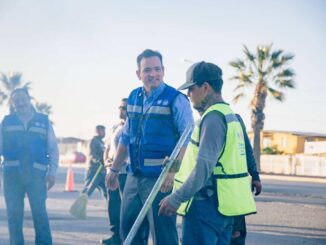 Supervisa alcalde trabajos de bacheo en el boulevard Fuentes Mares