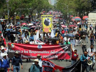 Miles de trabajadores exigen en las calles la aprobación de la reforma laboral