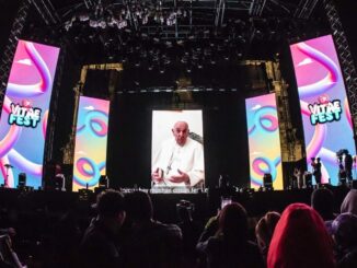 Papa Francisco animó a jóvenes de México a «hacer lío» para cambiar el mundo en video inédito