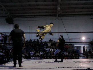 Debutan nuevos talentos de la Escuela de Lucha Libre en Chihuahua