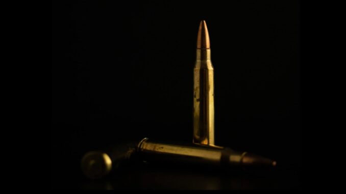 Reportan bloqueos, detonaciones y presencia de sujetos armados en Sinaloa