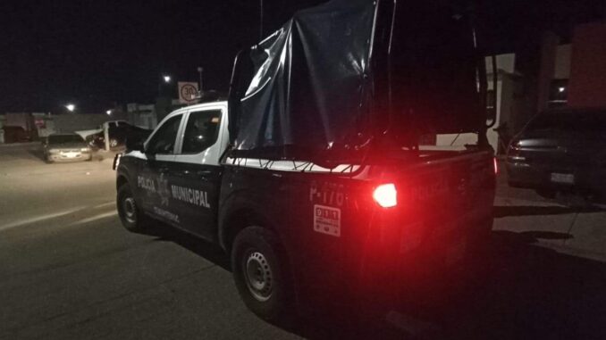 Detienen a dos hombres en operativo conjunto: uno con droga y otro por alterar el orden