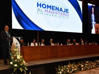 Entrega SEyD estímulos económicos a docentes federalizados con 30 y 40 años de servicio