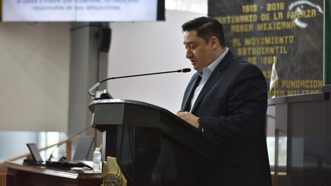 Busca Alfredo Chávez reforma para proteger a abuelas que crían a sus nietos