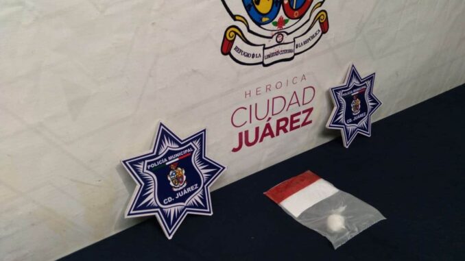 Detienen a dos adolescentes con cristal; los investigarán por secuestro