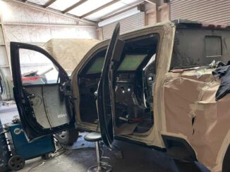 Desmantelan taller clandestino dedicado al blindaje ilegal de vehículos en Ojinaga