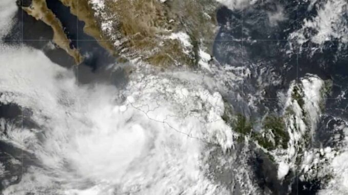 «Dalila» avanza en el Pacífico mexicano; habrá lluvias intensas a torrenciales en 5 estados