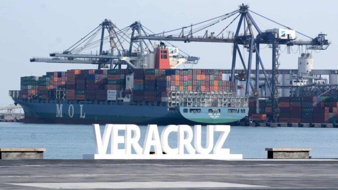 Banxico advierte que persiste la «debilidad» de la economía mexicana por aranceles