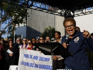 «El retrato de que toda la ciudad es un caos, es mentira», dice Karen Bass