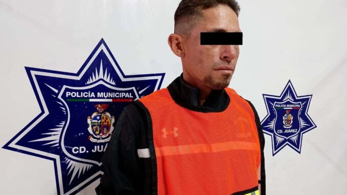 Lo arrestan por quebrar los vidrios de un vehículo