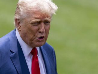 Permite tribunal mantener aranceles de Trump