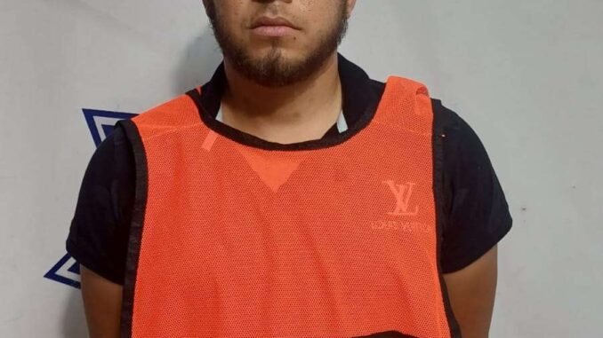 Detienen a presunto ladrón vinculado a boquetes en comercios de Juárez