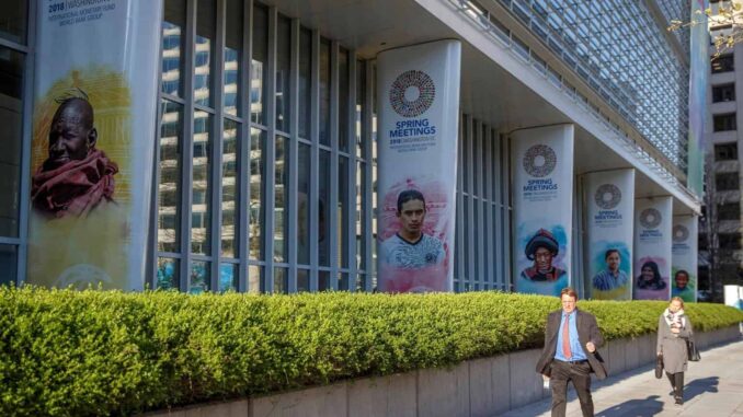 América Latina crecerá un 2.3% en 2025, con México en el centro de las tensiones