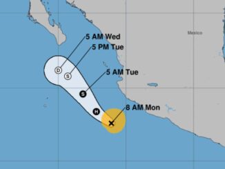 «Bárbara» se intensifica a huracán en el Pacífico