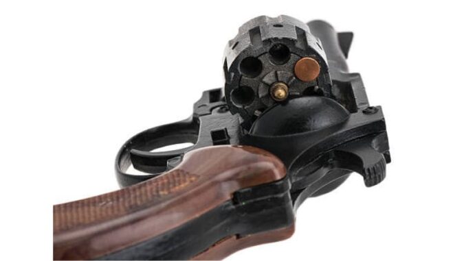 Muere hombre que jugaba a la «ruleta rusa»