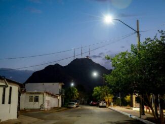 Recorre alcalde colonia Robinson para supervisar seguridad y alumbrado público