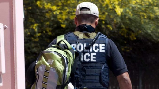 Agentes de Inmigración y deportados detenidos en Yibuti enfrentan condiciones deplorables