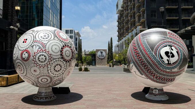 Invitan a visitar “De Chihuahua para el mundo, esferas monumentales de Mata Ortíz” en Distrito Uno