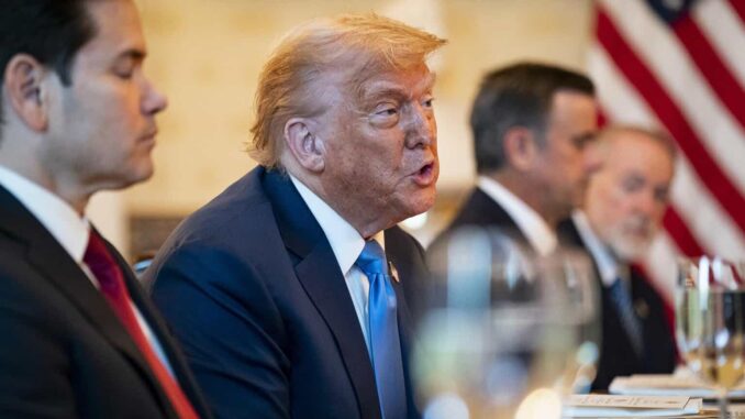 EE.UU. enviará más armas a Ucrania ‘para que pueda defenderse’: Trump