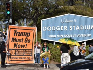 Fiscales refuerzan demanda contra las redadas del ICE en Los Ángeles