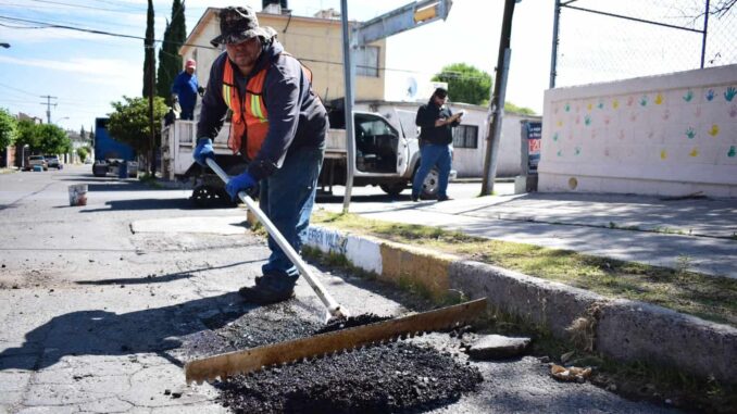 A partir de este lunes se retomará el programa permanente de bacheo con mezcla caliente