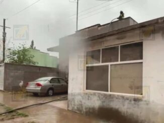 Incendio provocado por cortocircuito afecta tres viviendas en la colonia Ávalos