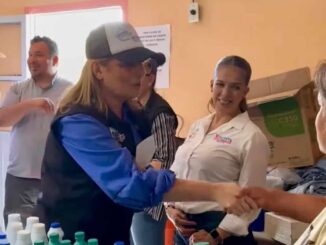 Xóchitl Contreras acompañó a la gobernadora del estado Maru Campos a recorrer zonas afectadas por las lluvias