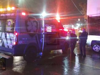 Hombre es rescatado tras ser arrastrado por corriente en El Saucito