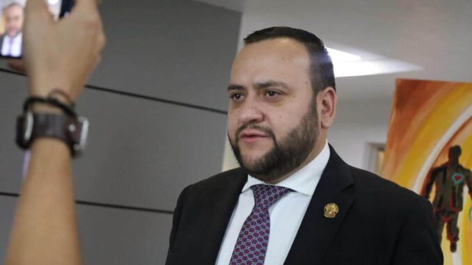 “Morena quiere ocultar la pobreza, no terminarla”: Arturo Medina por desaparición del CONEVAL