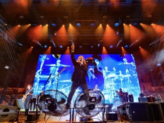 Maná conquista al público en Icónica Santalucía Sevilla Fest