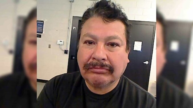 Acusan a hombre de Wisconsin por hacerse pasar por mexicano inculpado de amenazar de muerte a Trump