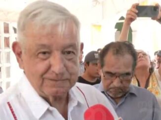 Reaparece López Obrador tras nueve meses de ausencia