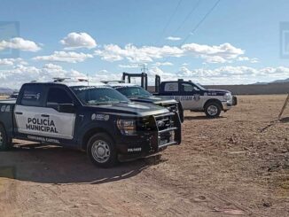Hallan cuerpo con signos de violencia dentro de camioneta en Majalca